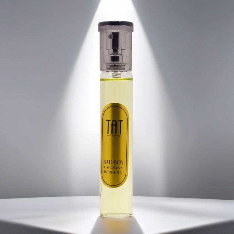 عطر جیبی تات رایحه کارولینا هررا (TAT Bad Boy Carolina Herrera)
